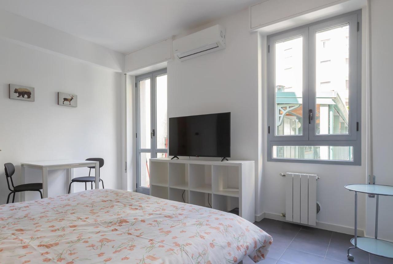 20Mins From Duomo - Renovated Apt Near City Center Apartment Milan Exterior photo