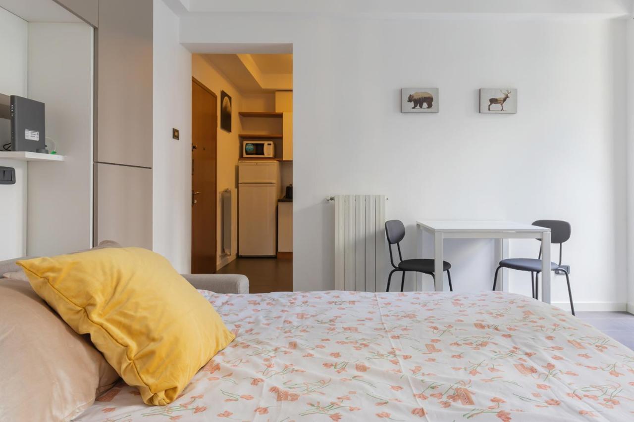 20Mins From Duomo - Renovated Apt Near City Center Apartment Milan Exterior photo